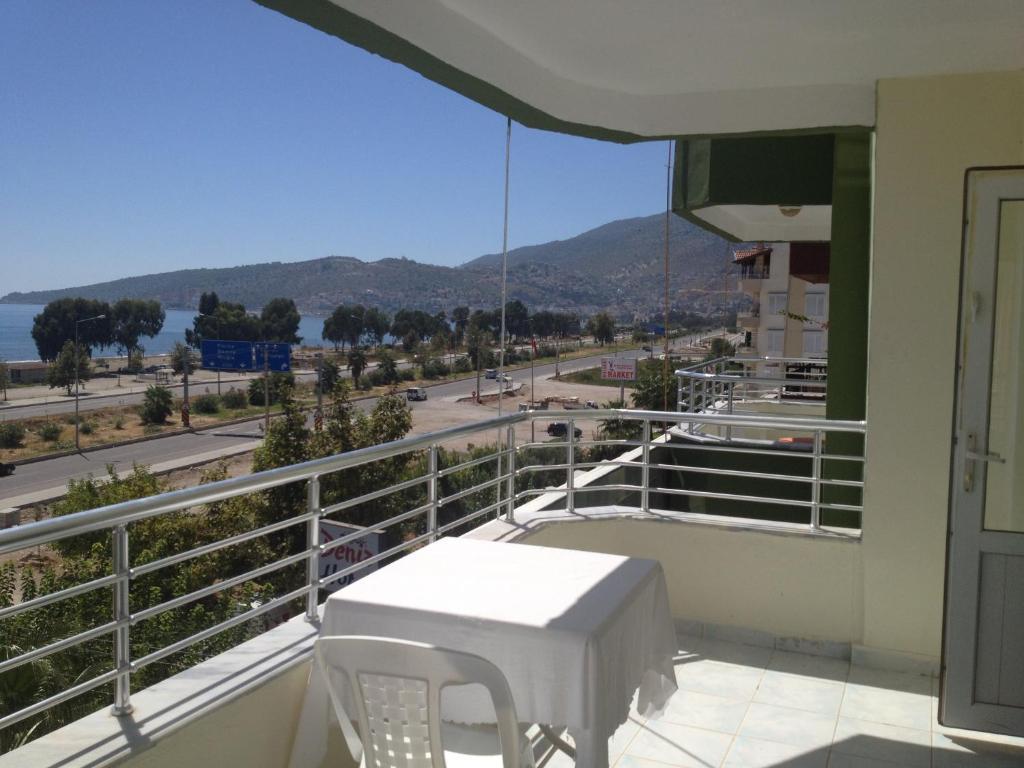 Hotel Simsek Finike Exterior photo